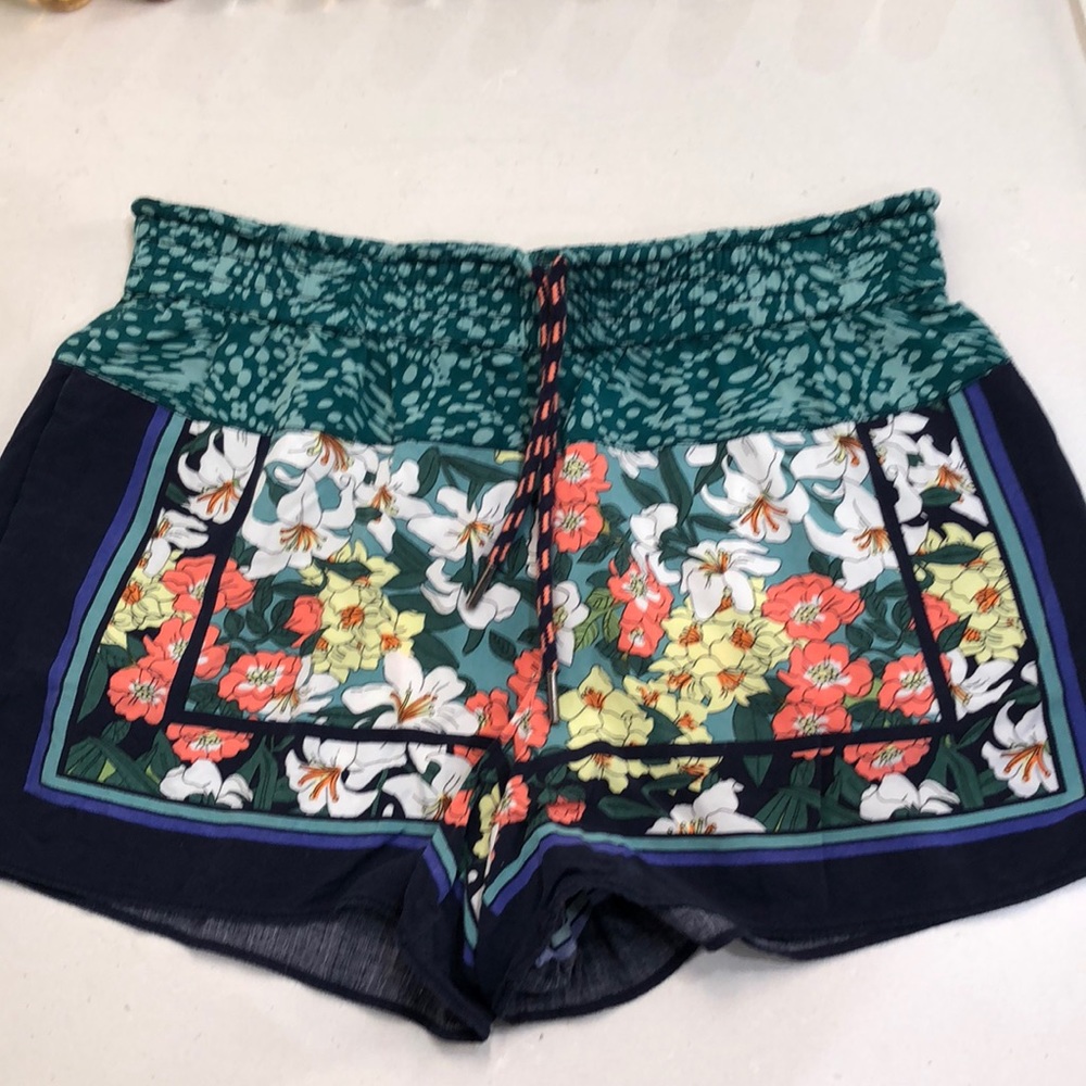 Anthropologie Small patterned shorts